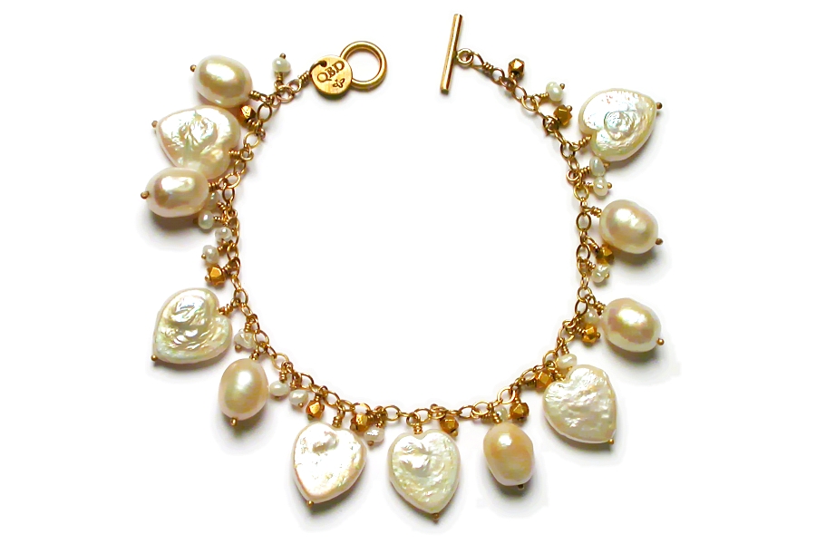 heart pearls & gold dangle bracelet   $250.00   item 04-058 