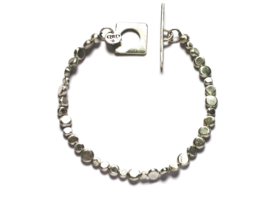 silver dot bracelet   $260.00   item 07-113 