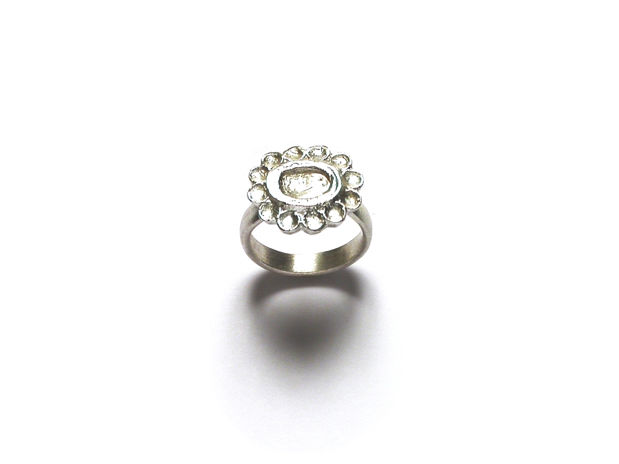 silver indian flower ring   $180.00   item 07-118 