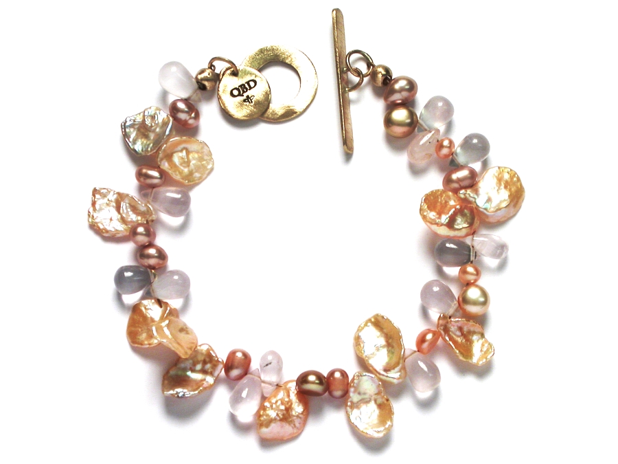 peach keishi pearl, freshwater pearl & rose quartz bracelet with 10K glasp   $195.00   item 07-166 